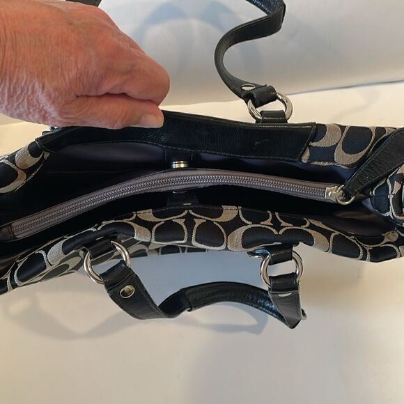 Coach Ashley Signature Carryall Black and Tan F15510 - Picture 9 of 9